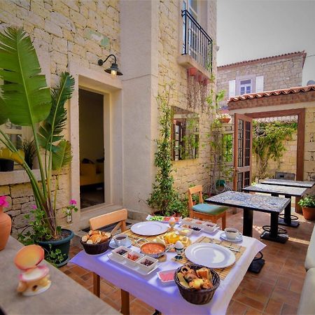 Micel Otel Alacatı Bagian luar foto